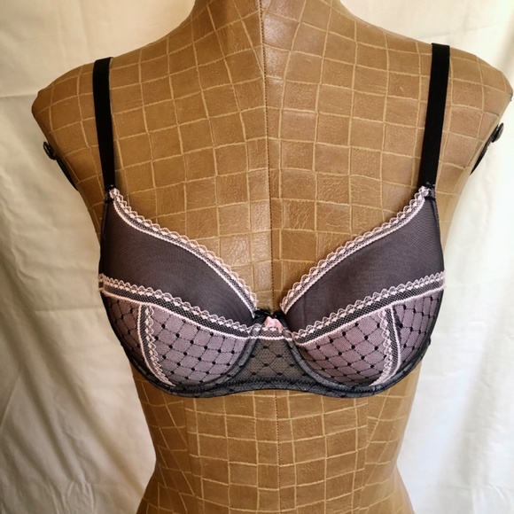 2 Like New Bras in Hot Pink and Black & White - Picture 2 of 10